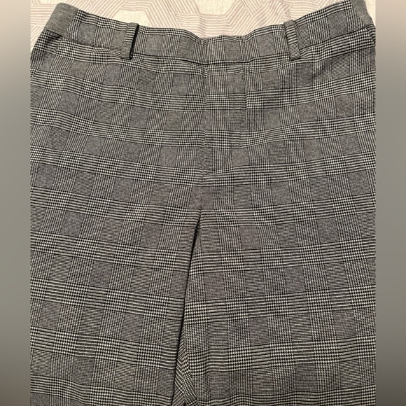 Uniqlo EZ pants size M - Picture 3 of 3